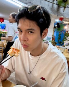 Actor Yosatorn Konglikit HD Instagram Photos and Wallpapers November 2023