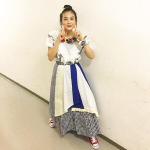Yoshiko Sengen Instagram - ・
きのー言ってた音楽祭ブログ更新しました！！！読んでねん。✏️
これはバナナの時の衣装〜👘🍌！
かわいいお洋服〜サンドウォッチ持ってそうでしょ〜🥪😎🌸
‼️あと‼️このあと20:00〜
ラジオ大阪「千眼美子の飛んでけ！SOUND WAVE」です📻‼️
なんと今回の放送はバナナスペシャルでお送りします🍌🍌🍌🍌🍌
#千眼美子
#リトルアンツ
#バナナ
#大川隆法originalsongs
#大川隆法
#大川咲也加
#ゴールデンエイジ音楽祭
#田中宏明
#長谷川奈央
#千眼美子
#竹内久顕
#リトルアンツ
#TOKMA
#篠原紗英
#古賀晃人
#恍多
#市原綾真

#洋服 
#衣装