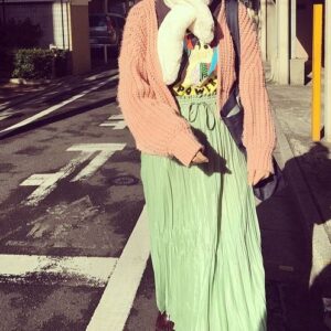 Yoshiko Sengen Instagram - ・
春みたいな格好でした。
#earth 
#graniph 
#nicoand 
#靴下屋