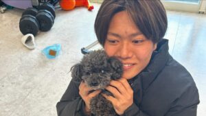 Yoshito Okubo Instagram - ついにこの日が来ました！！

碧人（長男）がスペインにプロサッカー選手を目指し出発しました。息子が夢に向かって突き進んでくれた事が嬉しい。本当に頑張って欲しい！！
これからは自分で切り拓いていかないといけないのでいっぱい大変なことがあると思うけど父として期待してるよ。

お見送りに来てくれた友達そして会いに来てくれた友達ありがとう！！

碧人は幸せだね。

頑張れ碧人⚽️

#碧人
#スペイン
#yoshito13
