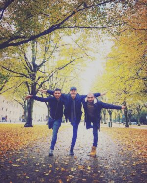 Youcef Sehairi Instagram - C est à qui cette pose ? @laribi_mestafa_officiel  @iamramwolf