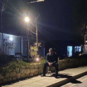 Youssef El Khal Instagram - بنقاش سريع مع أحد الأصدقاء اللي عندن دماغ سألته شو رأيك بهالوطن؟ جاوبني: وطن؟ نحن وطننا مش هون، نحن وطننا بالسما.. بكّاني هالصديق.
‫#لبنان‬ ‪#y_y_k‬
