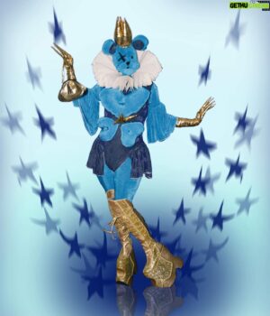 Yovska Instagram - 🧸What fabulous toys did Santa bring you this year? ✨🌠
.
.
.
#art #toy #bear #newyear #teddy #teddybear #christmas #regal #costume #design #plushie #photography #fantasy #whimsical #platforms #fashion #dragcreature #dragmonster #dragula #altdrag #torontoartist #canadianartist