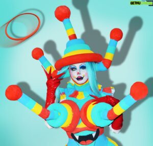 Yovska Instagram - ❤️💛💚💙Would you put a ring on it?? 💙💚💛❤️
.
A little ringtosska moment 🤭 full outfit by me as always been feeling in my femska softska era lately so expect more stuff like 🙈🔫