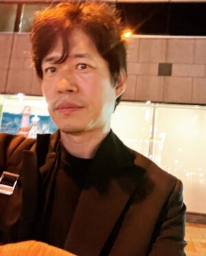 Yu Jun-sang Instagram - 가을 

#yujunsang 
#여행을대신해드립니다 
#kdrama