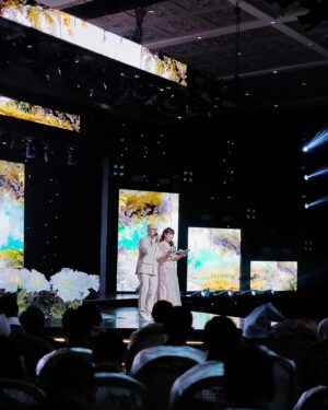 Yuanita Christiani Instagram - Bali dengan crowd dan eksekusi event terbaiknyaa!! ahhhh terimakasih Insan Brilian

Brillian In The Wonderland “SIPK 2023 Wilayah Indonesia Timur” Berlari dan Berintegritas

bersama Regional Office Denpasar, Regional Office Makassar, Regional Office Malang, Regional Office Manado & Regional Office Surabaya

dipimpin oleh Wakil Direktur Utama BRI Bp. Catur Budi Harto & Direktur Bisnis Mikro BRI, Bp Supari

selamat untuk peraih SIPK Terbaik 2023, SIPK Umum, SIPK Utama dan Lifetime Achievement Awards untuk Kepala Unit yg memenangkan SIPK, 5 kali berturut-turut

terimakasih Direktorat Bisnis Mikro BRI, Thank youuu

outfit by @dikhasigitfashion @dikha_sigit