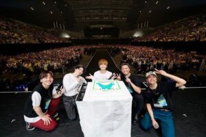 Yudai Ohno Instagram - Da-iCE ARENA TOUR 2023 -SCENE-
幕張公演２日目。

今日も最高の時間をありがとうございました。
応援して下さる皆様、
スタッフの皆様。
バンドメンバーさん、
感謝でいっぱいです。

次は仙台。

今から楽しみで仕方ないです！！！

#da_ice #scene #幕張2day #感謝感謝感謝 #今日はたくさん飲もうと思います笑
