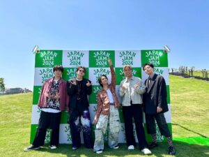 Yudai Ohno Instagram - JAPAN JAM 2024
去年は強風の為会場にいたにも関わらず悔しい思いだったので去年の分まで100倍楽しませていただきました✨😆

応援してくださった皆様、
関係者の皆様、
ありがとうございました✨

天気も最高！！
会場にお越しくださった皆さんのテンションも最高！！

遂にフェスシーズンが始まったなぁと　テンション上がりまくりのステージでした☺️
今年はまだまだ色々なLIVEがありますが、
水分補給を忘れずにたくさん楽しい想い出を作っていきましょう😁

#japanjam2024 #da_ice