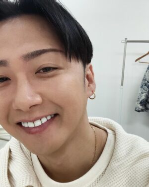 Yudai Ohno Instagram - 本日35歳の誕生日を無事に迎えることができました✨

たくさんのメッセージ本当にありがとうございます😭✨✨

まだまだやりたい事や夢はたくさんあるのに時間だけは過ぎていってしまう

どんな事があっても後悔しないように
日々全力で楽しむこと、
全ての人に感謝の気持ちを忘れない事、
をモットーにまた人生最高の1年間と思えるような
35歳にしていきたいと思います！！☺️

こらからも宜しくお願いいたします。

#35歳 #アラフォー #アラウンドフォーティー #全ての人に感謝感謝感謝 #両親に感謝 #誕生日