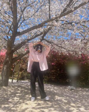Yui Ito Instagram - ⁡
🌸🌸🌸
⁡
また来年。🌸
⁡
#春 #桜 #春産まれ #イエベ春 #spring #cherryblossom #伊藤優衣