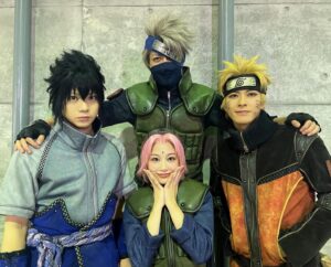 Yui Ito Instagram - ⁡
私だって…！！
⁡
カカシ先生に負けないくらい
第七班が大好きです。🌸
⁡
幸。🌸
⁡
#naruto #ナルト #舞台 #ライブスペクタクルnaruto #春野サクラ #伊藤優衣