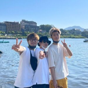 Yuito Takeuchi Instagram - とりあえず、アルバムみて、
楽しい日々思い出して、
お気に全載せ
楽しい仲間達