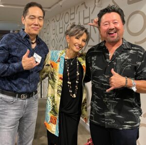Yuji Okumoto Instagram - It’s always good running into old friends - Mahalos to @thetamlyntomita and @abc7davidono for inviting me to “Defining Courage” this past Saturday. 🤙

#japaneseamerican #asianamerican #aapi #aanhpi @jaccc_la @jamuseum @rafushimpo @gfbnec 

@thetamlyntomita #JeffImada @abc7davidono @seanmrooney @dankuramoto #karatekid #cobrakai #hiroshima