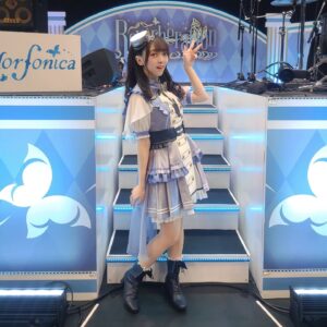 Yuka Nishio Instagram - #バンドリ #bangdream #Morfonica #reberveration #広町七深 #espguitars #bass #西尾夕香 #進藤あまね #フラワースタンド #フラスタ#live #衣装　#ライブ