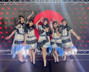 Yuka Nishio Instagram - 「ドクターペッパーのひt……コーラの人～～！！」
リアルMorfonicationライブ会場じゃん！！！！
ってなりました。ラストの寄る辺で。
不意打ちで新曲がきたみんなの反応、すごく嬉しかったなあ～

#声優パーク #サマステ #テレビ朝日 #テレビ朝日夏祭り #Morfonica #広町七深 #西尾夕香 #進藤あまね #直田姫奈 #mika #Ayasa