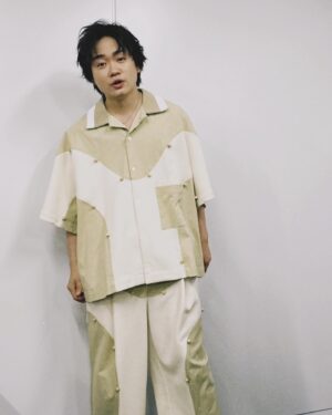 Yuki Torigoe Instagram - 💋
シャツ・パンツ
@acrypsis
@the.pr_ 
#bs11 #くちまる #くちまるtv #衣装
