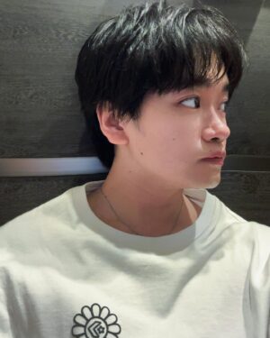 Yuki Torigoe Instagram - 💇
#hair #cat #メンズカット #boucle
#いつもお世話になってます