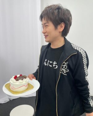Yuki Torigoe Instagram - 🎂
#平成3年 #3月 #31日 #生まれ #33歳 
#健康第一 #感謝 #忘れず #コツコツ #頑張ります
#これからもよろしくお願いします #鳥越裕貴