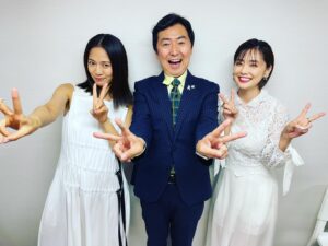Yukiko Shinohara Instagram - 「女たち」の公開祈念記者会見イベントでした！
最近お世話になりまくっているMCの笠井信輔アナウンサーと、久しぶりに再会できた倉科カナさんと✌️
どうかどうか、この映画がどこかの誰かの心に届きますように！！
We had the press conference for “the women”!!!
I wish this precious movie will reach your heart…☺️#映画女たち #笠井信輔 #倉科カナ #篠原ゆき子 #映画