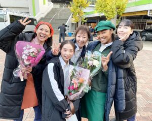 Yukiko Shinohara Instagram - 明日、3/11（月）よる10:45から放送の、
#nhk夜ドラ #冬の終り に出演させていただいてます。
#ユーミン さんの曲をモチーフにしたお話のドラマです。

どこかの片隅で起きた、小さな小さな出来事。
私は、このお話が大大大好きです。
スタッフキャスト、みんなの想いが届きますように…

ぜひ、ご覧くださいまし😊