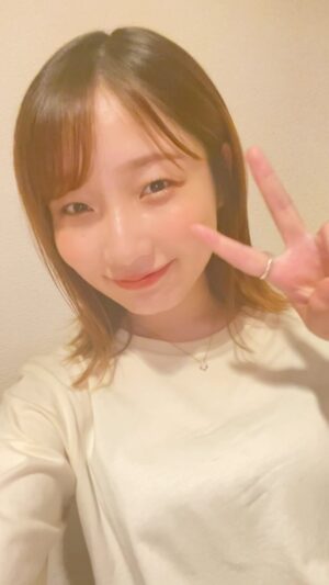Yume Miyamoto Instagram - .
RIRIKOさん（ @ririkonoinsta ）とご飯行ったのだけど
オレンジのアイライナーいただいてもうた...🍊
つかってみたー！！！かわいすぎゆ
伝わる？
これiPhone純正で撮ってるのよ？
こんなに発色いいのすごくない〜？！🧡
らぶ

ファンデとコンシーラも新調したので
気分最高👊

RIRIKOさんとお話したっくさんできて
めちゃんこたのしかったなあ〜。

@addictionbeauty_official