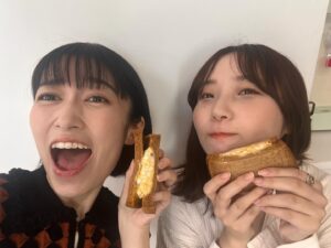 Yume Miyamoto Instagram - ルジュ、ナオミ
これから1クール、よろしくね！

くううぅ、、、しびれた....！！！

ご視聴ありがとうございました😉🍫❤️‍🩹

#メタリックルージュ