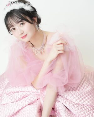 Yuna Ego Instagram - 🌷🤍🌷