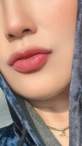 Actress Yuni Sulistyowati HD Instagram Photos and Wallpapers June 2024