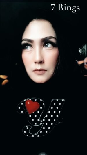 Yuni Sulistyowati Instagram - “I am officialy one year older, which indicates a plus to my success…”
.
.
#almost50