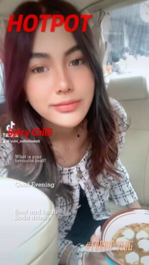 Yuni Sulistyowati Instagram - Kulineran Sebelum Puasa Ramadhan..
“MOHON MAAF LAHIR BATIN”🙏🏻🙏🏻🙏🏻