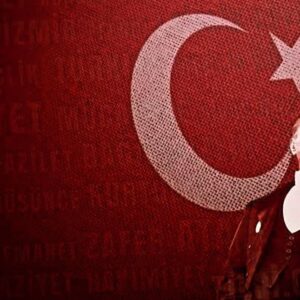 Yunus Günçe Instagram - Türkiye Cumhuriyeti çok güzel, bir o kadar da zor bir hayalin gerçek olmasıdır. Bir umuttur.

Kendi insanına güvenmektir Türkiye Cumhuriyeti. Gücüne, inadına, kararlılığına inanmaktır.

Kendi topraklarından taşmaktır Türkiye Cumhuriyeti. Başka ülkelere, uluslara bağımısızlık, özgürlük, kurtuluş fikri vermektir. Bir örnektir.

Bir yöndür Türkiye Cumhuriyeti. Bir pusuladır. Geleceği, aydınlığı, ileriyi,
İlerlemeyi gösterir.

ATATÜRK’ü gösterir!

ÇOK YAŞA TÜRKİYEM!
ÇOK YAŞA CUMHURİYETİM! ÇOK YAŞA ATAM!

#100YAŞINDA 🇹🇷 #mustafakemalatatürk #29ekimcumhuriyetbayramı #29ekim #29ekimcumhuriyetbayramımızkutluolsun #atatürk #cumhuriyet100yaşında #cumhuriyetbayramı #cumhuriyet