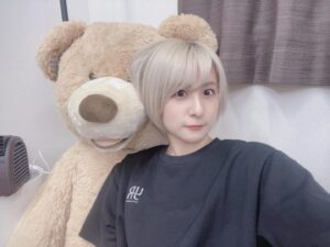 Yuri Yoshida Instagram - 🧸お知らせ🧸
⁡
吉田有里お誕生日会
〜今年もよしだは知ってます〜
⁡
きたる8月18日、吉田誕生日なんです！
そしてなんとなんと今年も、
お誕生日会を開催をしていただけることになりました！！！！
⁡
う、うれ、うれじい😭😭😭😭😭
今年はみんなと当日過ごせないのかもな、と思ってたからほんとにほんとにうれじいです😭😭
⁡
どうかどうか、おめでとうしてやってください！！！
一生に一度のお願い！
一年ぶり何度目か分からないやつ！！笑
⁡
⁡
日時 ８月１８日（金）２１時〜
※本放送はチケット制となります(会員：2000pt　一般：3000pt)
⁡
https://ch.nicovideo.jp/gabachan
#吉田有里がんばれチャンネル 会員になると一般で購入するよりお得です！！
(月額会員550円＋2000pt)
ブロマガを(たまに)書いていたり、過去の配信アーカイブやおまけ動画もあります。
ぜひ会員になってください🧡

#吉田有里