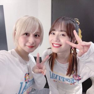 Yuri Yoshida Instagram - 世界を笑顔に、できたかな！？🌍🌟

ハピラキフェス🎪
アーカイブ配信のチケットが受付中です〜！

会場に来られなかった方、
来た上であのシーンがもう一度！な方、
ぜひ何度でも楽しんでください🫶🧡🧸

#ハピラキフェス #ハロハピ #バンドリ