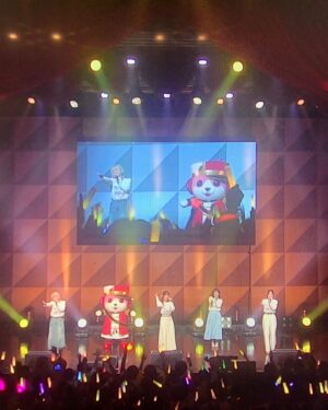 Yuri Yoshida Instagram - ハロハピ🎪🐻初の単独イベント
「ハッピー！ラッキー！スマイル！フェスティバル！」
6人で初めてのステージ、バンド活動！
⁡
ご来場くださった皆様、本当に本当にありがとうございました、、！！！
楽しくて、あっという間だったよ。
⁡
ハロハピを心待ちにしてくれて、
こうして会いにきてくれて
本当にありがとうございます

きっとまた 世界を笑顔にするバンド活動を 
みなさんの前で、ステージで、そして、
6人全員で出来ると信じて、、！
⁡
たくさんの笑顔をありがとう！！！！！！！
⁡
HLSY💜🧡💛🩷💙🩵

#ハロハピ #ハピラキフェス #バンドリ #ガルパ
#伊藤美来 ちゃん #黒沢ともよ ちゃん #豊田萌絵 ちゃん #田所あずさ ちゃん