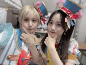 Yuri Yoshida Instagram - ＨＬＳＹ🧸🎪
世界を笑顔にできたかな！？💫

#ハロハピ #GBP2022
#伊藤美来 ちゃん #みっく #こころん