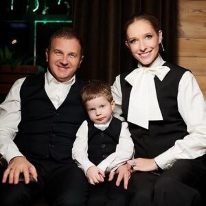 Yurii Horbunov Instagram - З Днем народження наш Івасик!! Наша любов!
Ще вчора пеперізав пуповину,а сьогодні тобі вже цілих 7 рочків!
Наша гордість,наші міцні нерви,наша любов і надія!!
Любимо тебе дуже сильно!!
Дякую@тобі наша мамуся!!