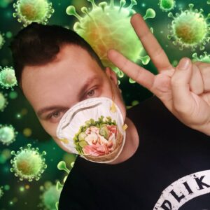 Yuriy Khovanskiy Instagram - Маша Шатрова прислала мне дизайнерский респиратор от @mask4us - хоть это и не даёт 100% защиту, зато помогает привлечь внимание к проблеме коронавируса. И еще там прикольная шава нарисована.