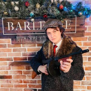 Yuriy Khovanskiy Instagram - Вы мёрзли всю эту зиму из-за меня: я забыл рассказать вам про чёткие пальто из натуральной шерсти от @barleone.ru
Ещё не поздно прикупить!