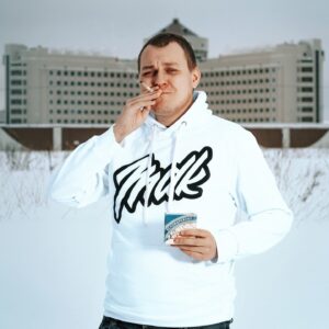Yuriy Khovanskiy Instagram - Инстаграм (*признан в России запрещённой экстремистской организацией), оказывается, нынче доступен с компа без использования телефона. Так что я снова тут, ждите анонсов ГТА РП!