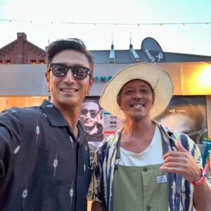 Yûsuke Iseya Instagram - #greenroomfestival @ #ロアークリバイバル #tymer ブースにて！
短い滞在だったけど、沢山の人に会いました〜♪
僕がデザインした婚約ペンダントをオーダーしてくれたマユちゃんとも会った❣️
スノーボーダーのはるなちゃんが居て、
奄美でかサーフガイドしてくれた緑さんにも！
そしてWHRの横井さんまで！
みんな元気だ🤩