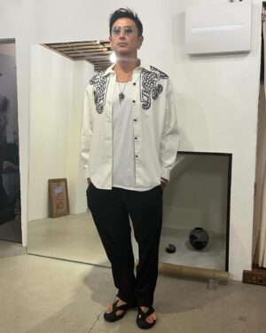 Yûsuke Iseya Instagram - 学芸大学　「endless」　and「endress gallary」にて、『シャツと珈琲と私。』5月6日(月)までです！
つい最近、アメリカに買い出しに行っていたオーナーの清水くんが、その目で選んできた逸品達が並びます。
楽しいから見に行ってみてね！

@endresstheshop 
@endress_gallery 

#古着 
#古着屋 
#secoundhand 
#secoundhandshirt 
#アクセサリー 
#コーヒー 
#accessories 
#coffee 
#coffeetime