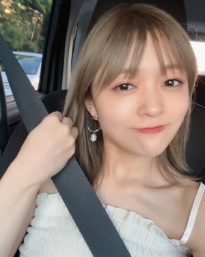 Yuuki Wakai Instagram - 🚗🌞🩵🩵
⁡
⁡
#summer #ドライブ #この日のプレイリスト #2000年代jpopヒットソング
