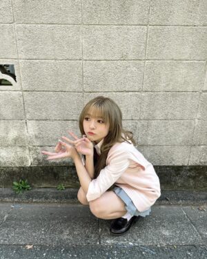 Yuuki Wakai Instagram - ツアーのグッズ解禁されました！
今回のビジュは！平成ギャルになっております💖💖
⁡
⁡
というのも今回のコンセプトが
もしもi☆Risじゃなかったら何になりたい？だったので
⁡
大好きな平成のあの頃に戻りたいとお願いしたのさ！😉笑

このビジュで色んなグッズ出るので買ってやってください笑
⁡
撮影があまりにも楽しくてメイク落としたくなかったなあ笑
⁡
写真山ほどあるから小出しにしていくね！笑
⁡
⁡
⁡#ギャル
#平成ギャル 
#久しぶりにカラコンとつけまつけた
#当時POPTEEN読んで参考にしまくってた
#カラオケで西野カナさんはマスト
#ケアベア派かスージーズー派か別れてた
#ガラケーはいかにジャラジャラつけて重くするかみたいなとこあったよね
#カラオケの持ち込みは撮影のため許可頂いてます
#みんな着うた何にしてた？