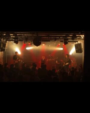 Yuuki Wakai Instagram - #友希SSツアー 初日大阪ありがとっ！！❤️🖤

あまりにも楽しかった！！！！
最高なバンドメンバーと最高なファンと最高なライブでした🔥
明日は名古屋！！YOLOしく！！！！🔥

ライブ映像ちょいとのせるねっ
明日はもっと元気なステップ期待してる😉
この他も沢山汗かくので身体動かす準備しといてちょーよ！

#ライブ #ライブハウス #たのしー