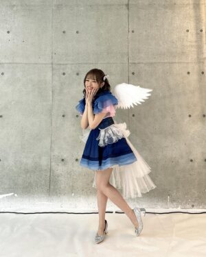 Yuuki Wakai Instagram - 3日間の劇場版舞台挨拶ありがとうございました🌈
⁡
羽生えたこの衣装が可愛すぎるのでまだまだ載せます♡
⁡
こちらも信頼のオサレカンパニー様！ @osarecompany 
天才でございます！！🥹✨️
⁡
羽が生えた状態で舞台に立つのはかなり珍しかったから
今日来たみんなは貴重だよ😉
⁡
⁡
#i_Risアニメ
#全国劇場公開中
#みんな観てね
#アイドル衣装
#オサレカンパニー