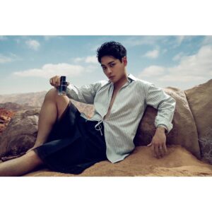 Yuya Yagira Instagram - ・
・
エスクァイア日本版に登場しています☀️
是非チェックしてみて下さい🧐

#Dior 
#Sauvage
#PR 
@esquirejapan 
@dior @diorbeauty