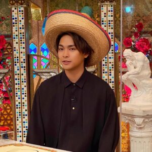 Yuya Yagira Instagram - .
.
本日23:00〜放送の
フジテレビ『TOKIOカケル』に出演しています❗️

YAGIRA QUIZを是非ご覧ください😎★

#tokioカケル 
#やぎら本
#yuyayagira
#柳楽優弥