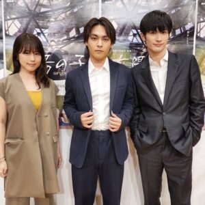 Yuya Yagira Instagram - .
.
NHK国際共同制作特集ドラマ『太陽の子 GIFT OF FIRE』

昨日NHK広島放送局にて完成試写会が行われました！

いよいよです。この作品が沢山の方々に届くことを願っています。
.
.
BS8K先行放送
7月11日15:00-16:20
.
総合テレビ・BS8K・BS4K
8月15日放送19:30-20:50

#太陽の子
#giftoffire
#終戦記念日 
#yuyayagira
#柳楽優弥 
#emporioarmani