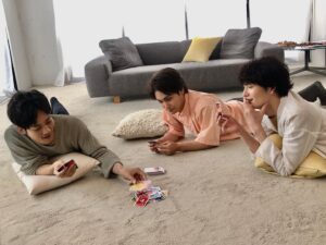 Yuya Yagira Instagram - .
.
『やぎら本』座談会オフショット公開👦👦👦

なんと...こちらのトリオの座談会が実現しました🤩👏👏
取材現場での様子を収めたオフショットを公開します📸✨

３人でどんなトークを繰り広げたのか🤭
やぎら本をお楽しみに٩( 'ω' )و

#岡田将生さん
#松坂桃李さん
#柳楽優弥さん
#ゆとりですがなにか
#ゆとりトリオ
#坂間くん
#山路
#まりぶ
#オフショット公開
#やぎら本
#9月20日発売