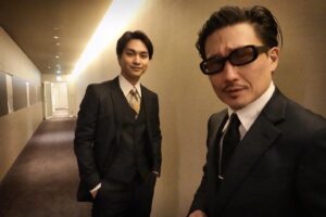 Yuya Yagira Instagram - ★
.
.
本日から『ターコイズの空の下で』が公開しました☁️

ドキュメンタリーを観ているような、アート作品を観ているような...
色々な視点から楽しめる映画になっていると思います‼︎

わたし自身も初めてモンゴルに足を踏み入れ、3週間を過ごした思い入れがある作品です。

モンゴルでの事を思い出しながらマネージャー日記を書いているので、近々ファンクラブ内で公開したいと思います_φ(･_･

#ターコイズの空の下で
#undertheturquoisesky 
#柳楽優弥
#yuyayagira
#kentaro